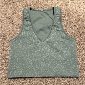 Athleta Women's V-Neck ribbed crop tank leopard print